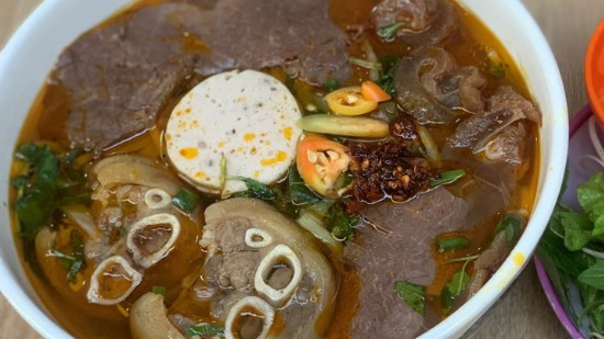 Hoa Mai - Bún Bò & Mỳ Xào