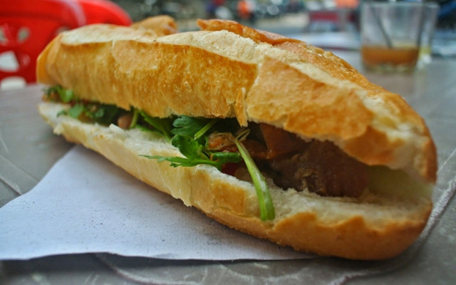 Bánh Mì Cô Son