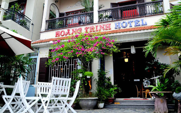 Hoàng Trinh Hotel