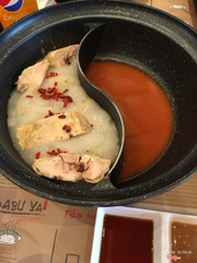 Lẩu collagen và kimchi