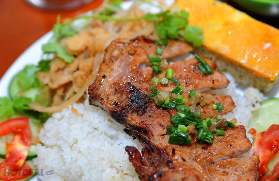 Cơm Tấm Chung Cư Miếu Nổi