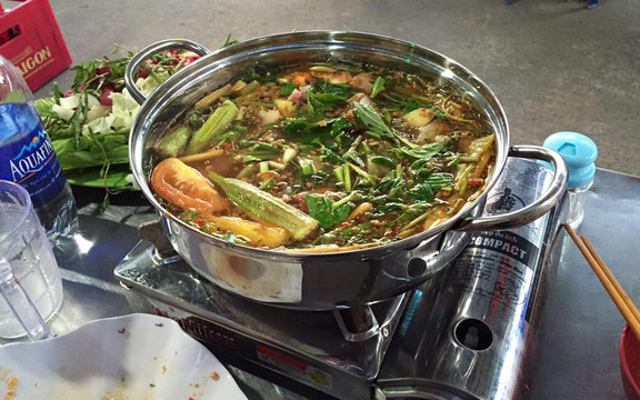 Ngọc Hòa Quán - Gỏi Cá Trích & Hải Sản Tươi Sống