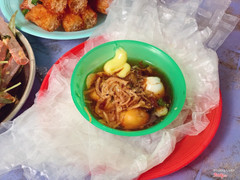 Bánh tráng chấm trứng gia vị