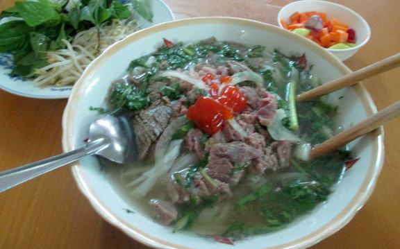 Bà Minh - Phở Bò & Phở Gà