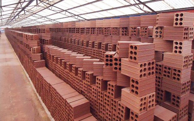 Luận - Cửa Hàng Vật Liệu Xây Dựng