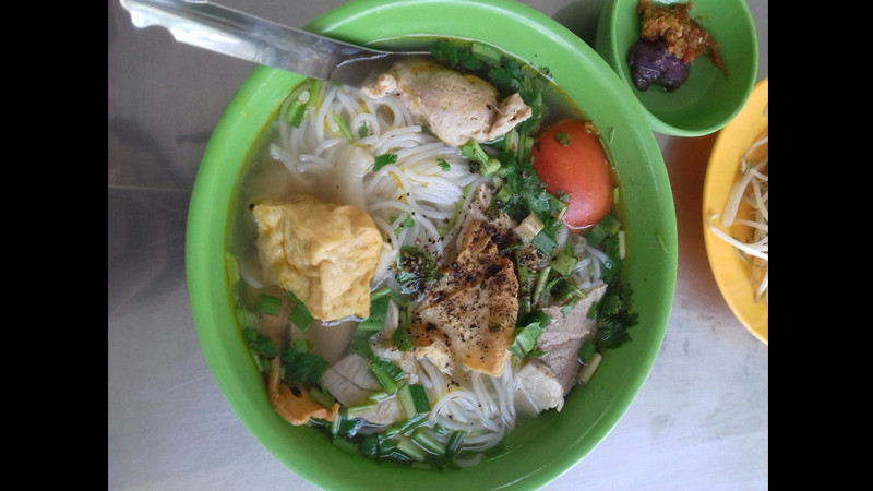 Căn Tin B4 - Ký Túc Xá Đại Học Quốc Gia TP. HCM