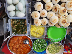 Bánh căn xíu mại 