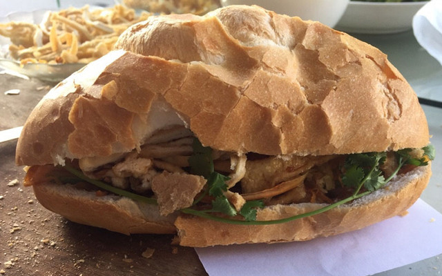 Bánh Mì Chay Bà Hai