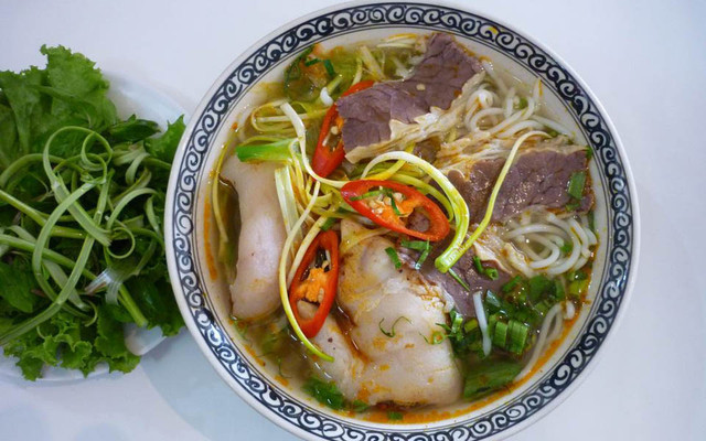 Thùy Trang - Bún Bò Huế