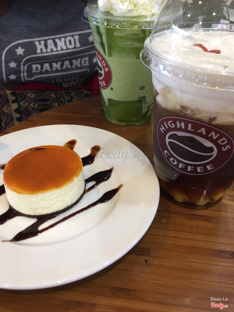 Highlands Coffee - Trà, Cà Phê & Bánh - Hồ Con Rùa ở Quận 3, TP. HCM ...