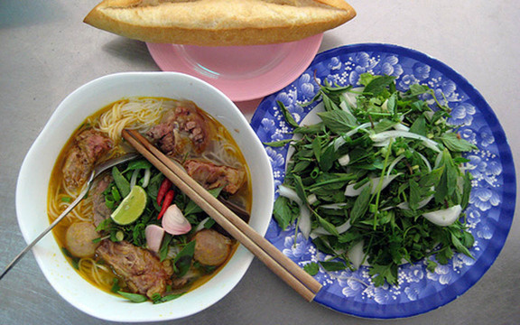 Bún Bò Bà Ban