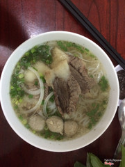 Phở gầu - bò viên 30k