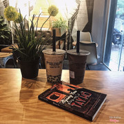 Hồng trà và lại là socola