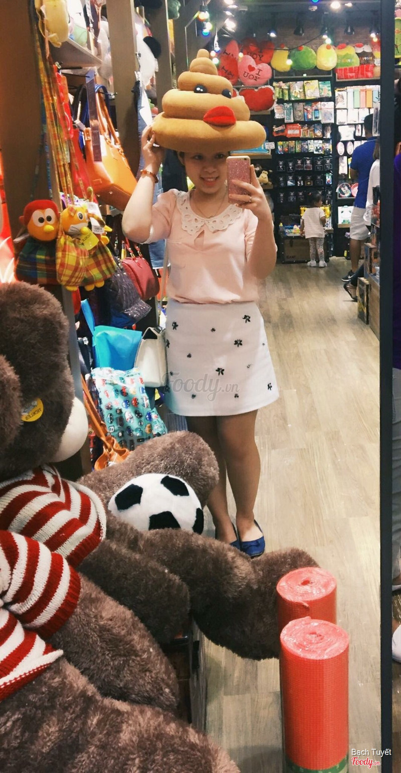 Tầng shopping