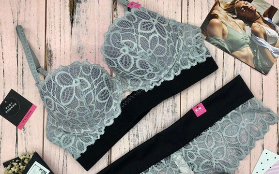 Bon Bon - Hoàng Hoa Thám