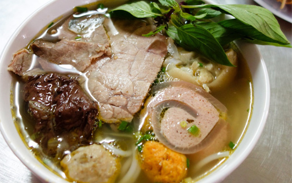 Bún Bò Huế O Uông