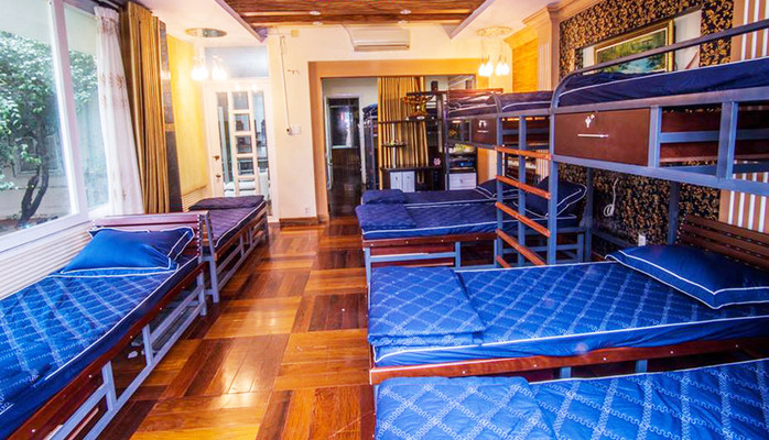 Top Villa Hostel