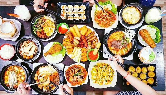 Camry Quán - Mì Cay - Kem Dừa & Các Món Ăn Vặt