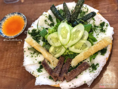 Bánh hỏi nem nướng lụi