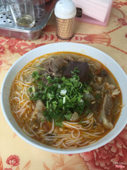 bún bò gân thịt 40k