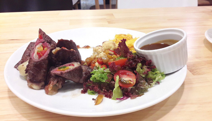 Festina Lente Restaurant & Coffee