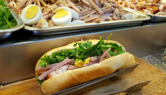 Bánh Mì Nóng Mèo Mập