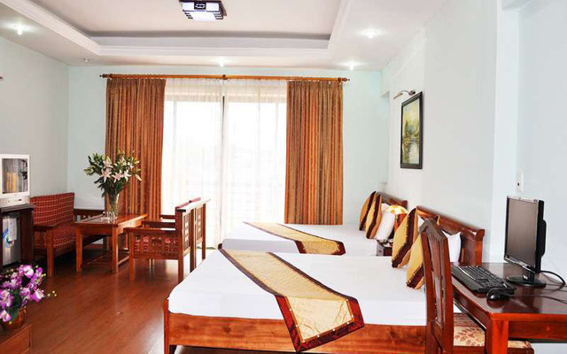 Camellia Hotel - Chân Cầm