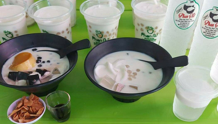 Chè Dừa Dầm Phan Nữ