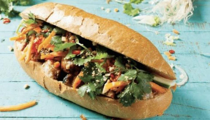 Tiệm Cô Ba - Bánh Mì - Thụy Khuê