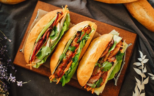 Bánh Mì Phố - Chuyên Bánh Mì Kẹp - Phan Đình Phùng