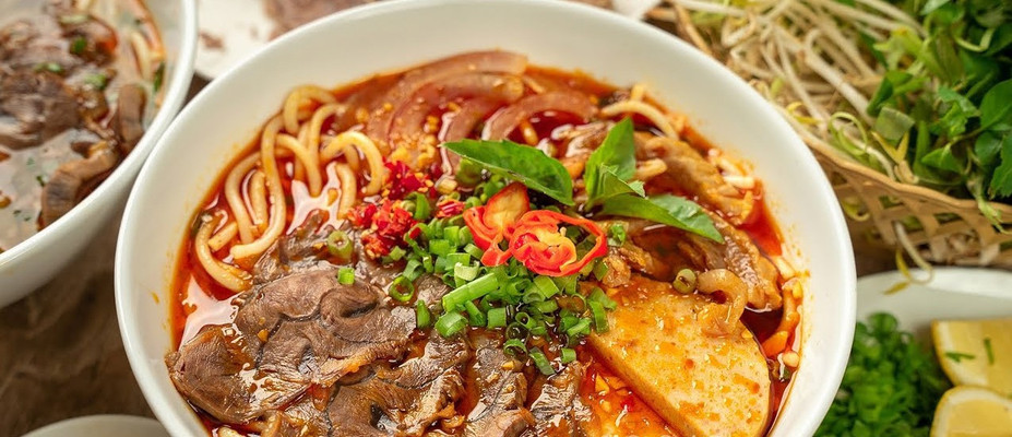 Bún Bò Huế Triết Trần - 656/8 Cách Mạng Tháng 8