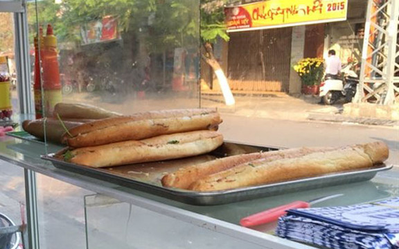 Bánh Mì Que Tứ Hải - Pasteur