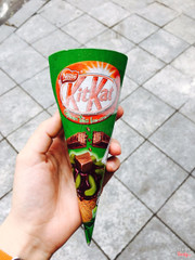 Kem kit kat trà xanh