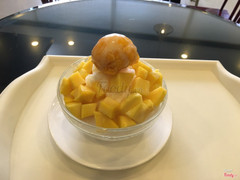 Mango bingsu