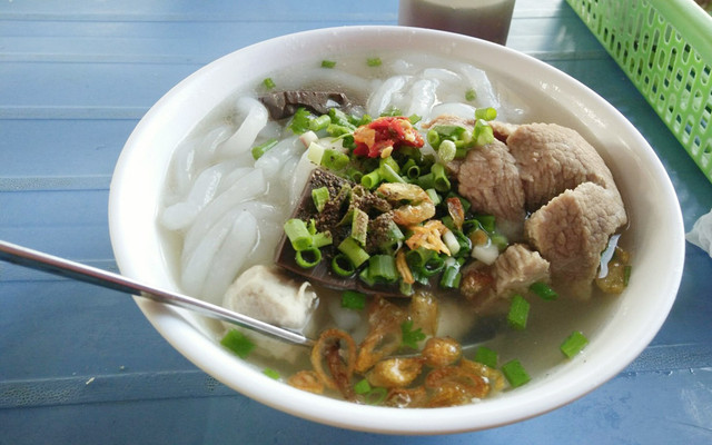 Hủ Tiếu Mì, Nui & Bánh Canh Giò Heo