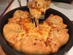 Special Ricotta Mixed Stuffed Crust Cheese Pizza (R)