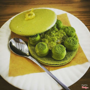 Matcha macaron