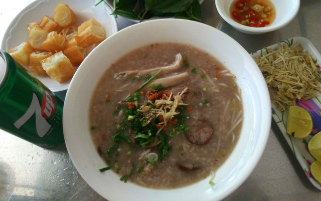 Yên An - Cháo Lòng Tiết Canh