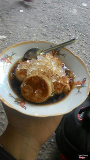 Dĩa 4 cái flan dừa