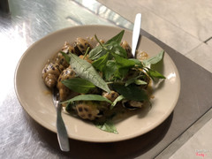 Ốc hương trứng muối