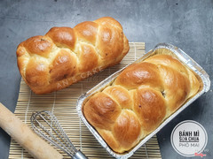 Bánh mì sữa chua
Mềm mịn tan ngay trong miệng
Đặc biệt ít bơ hơn bánh mì hoa cúc
Chua nhẹ và thơm của sữa chua, phô mai