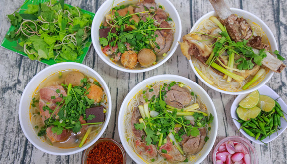 Cơm Chiên & Bún Bò Huế - Bà Thủy