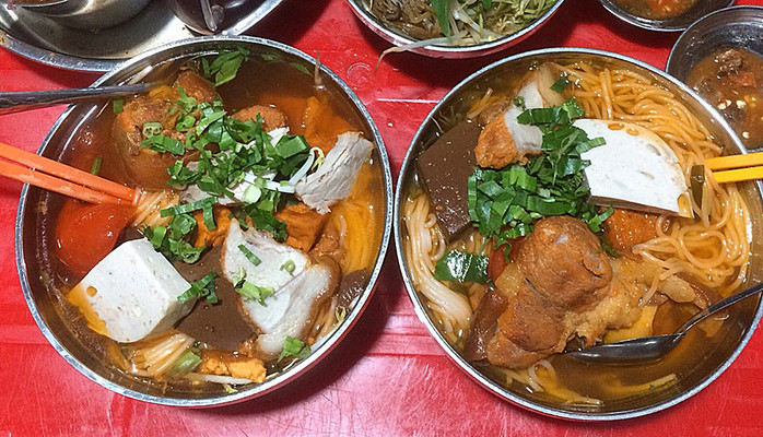 Bún Riêu, Hủ Tiếu & Cháo Lòng