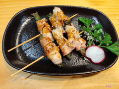 Cuộn gì không nhớ mà ăn ngon lắm. Sốt ngon :))