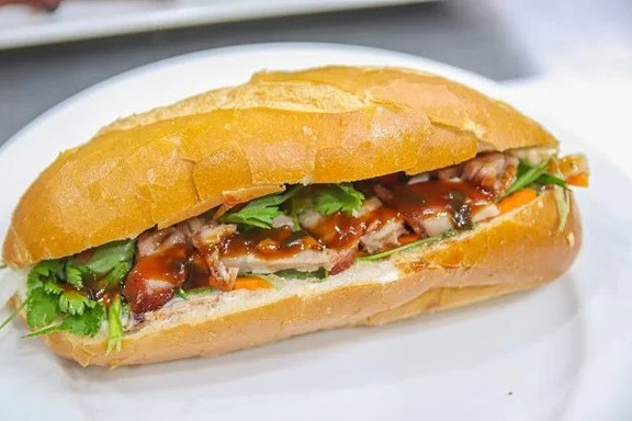 Bánh Mì Cây Bàng - K48 Lý Tự Trọng