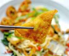 Hoành thánh chiên 