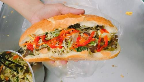 Bánh Mì Miến - By Hoàng Nam