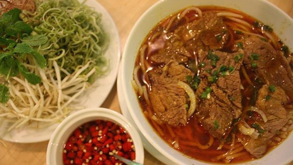 Hạ Trâm Quán - Bún Bò Cay & Phở Bò