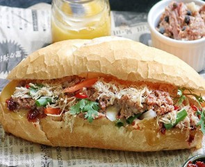 Bánh Mì Cô Thắm Sài Gòn - 55 Hồ Sen