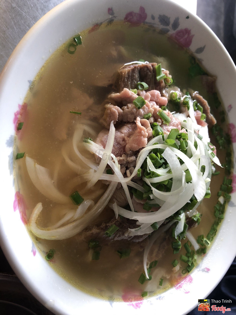 Phở tái nạm